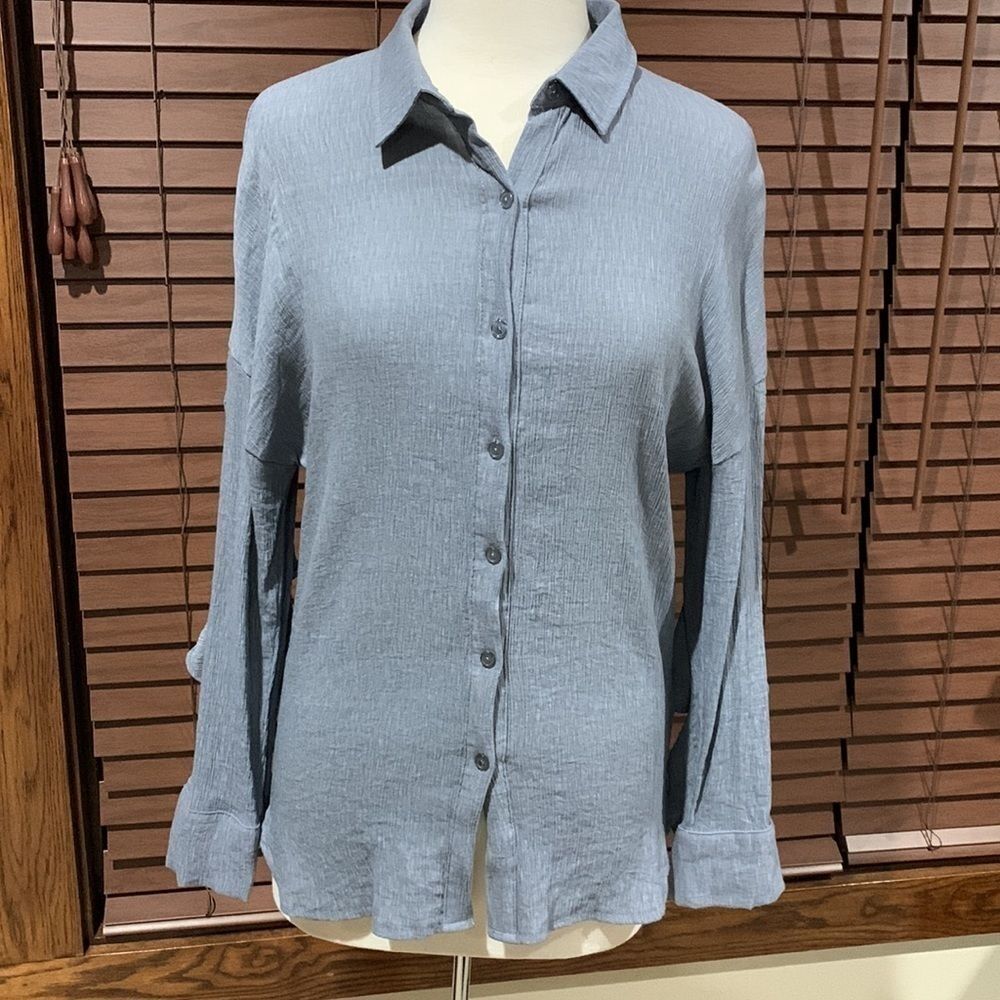 Umgee gray blouse with open sleeves, Small